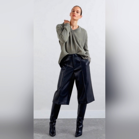 H&M Pants - Zara Faux Black Leather Bermuda Culottes Size S